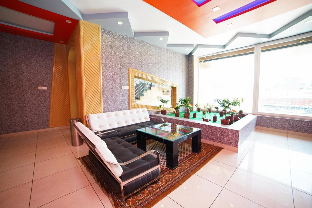 Oyo 39539 Hotel Vansh & Restaurant Kashipur Exterior photo